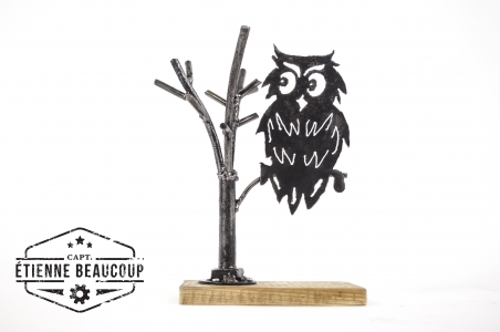 #D005 - OWL IN TREE